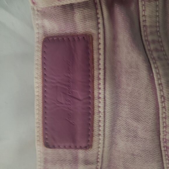 7 for all Mankind Women's Monroe cutoff jeans shorts -size 26 color-pink - Picture 5 of 6